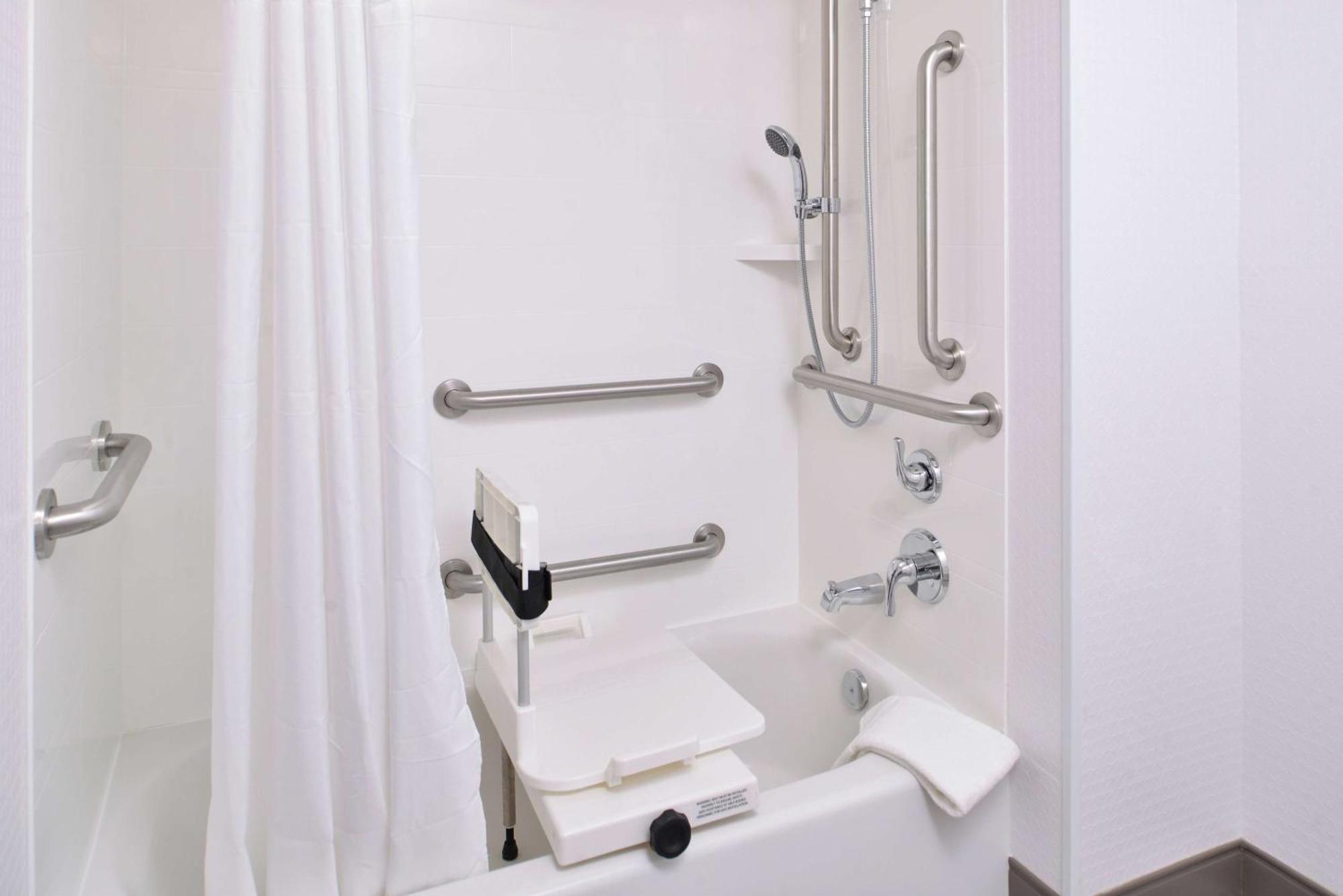 Hampton Inn & Suites Saint Paul Oakdale Woodbury Exteriör bild