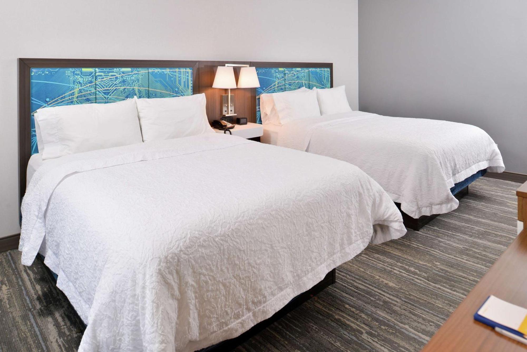 Hampton Inn & Suites Saint Paul Oakdale Woodbury Exteriör bild